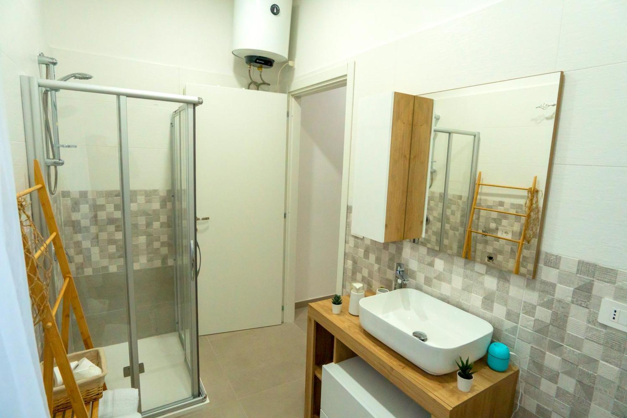 Palazzo Del Vescovo Bed & Breakfast Torre Annunziata Exterior photo